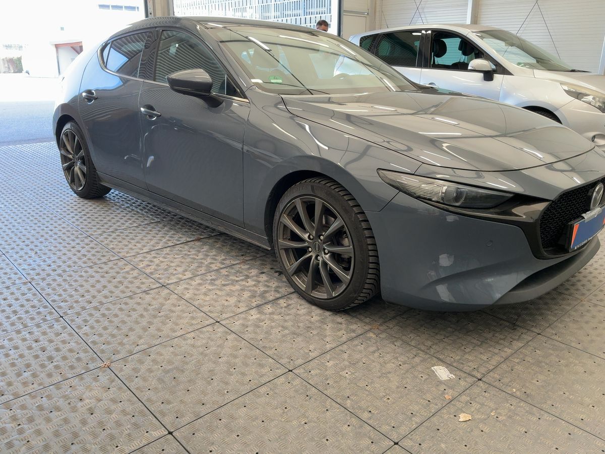 Mazda 3 2019 — photo 13