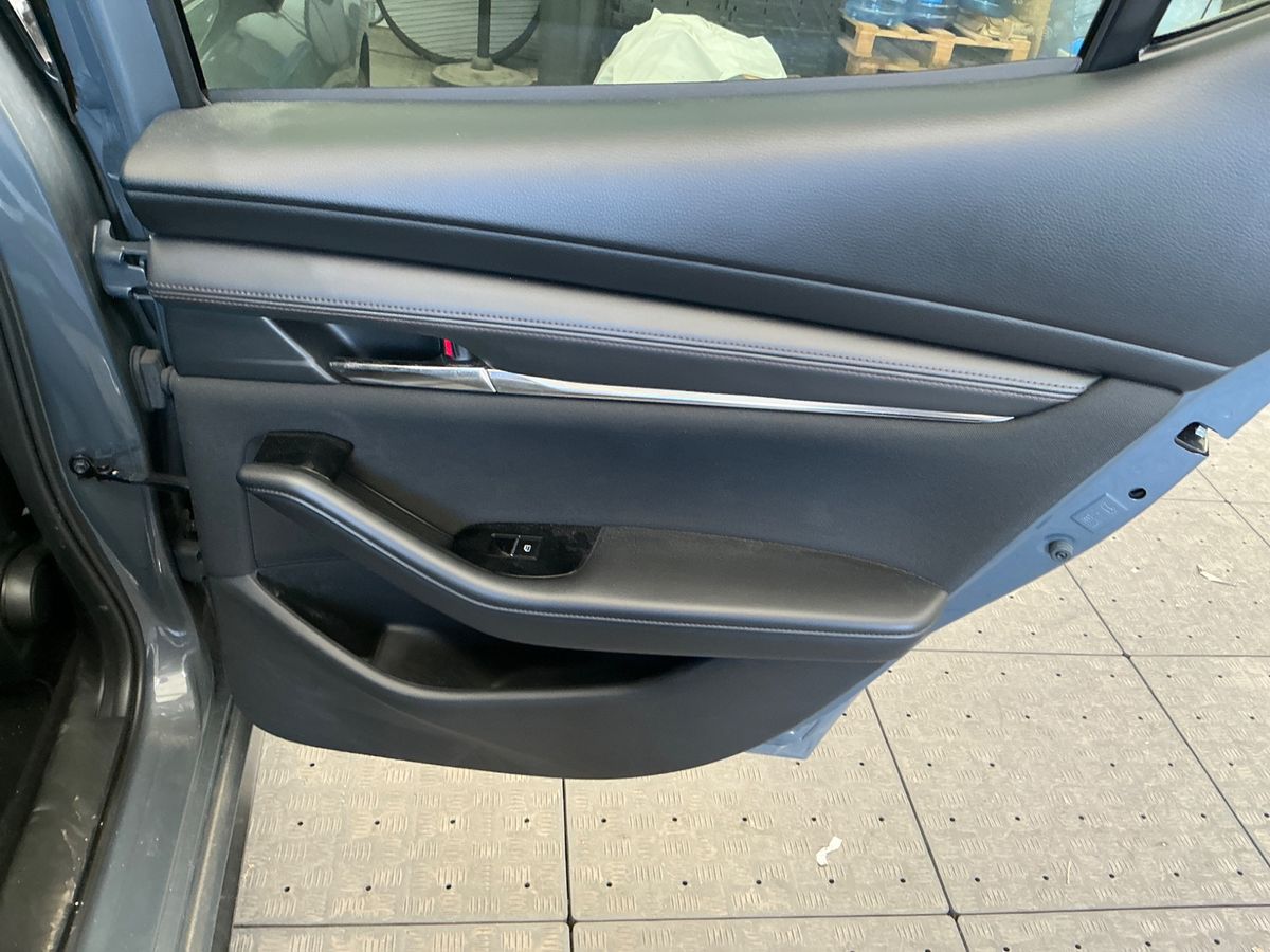 Mazda 3 2019 — photo 30