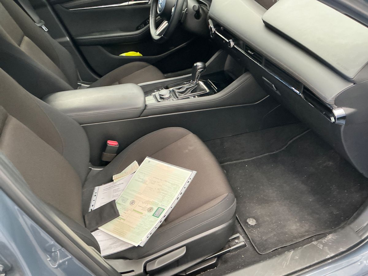 Mazda 3 2019 — photo 32
