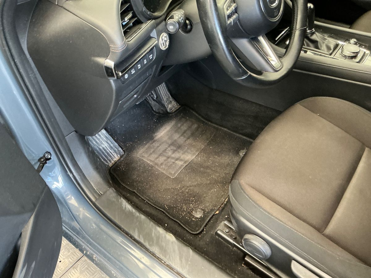 Mazda 3 2019 — photo 27