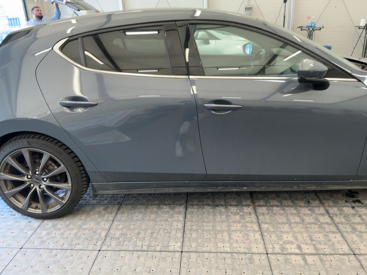 Mazda 3 2019 — photo 11