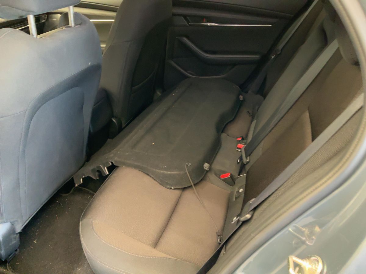 Mazda 3 2019 — photo 21