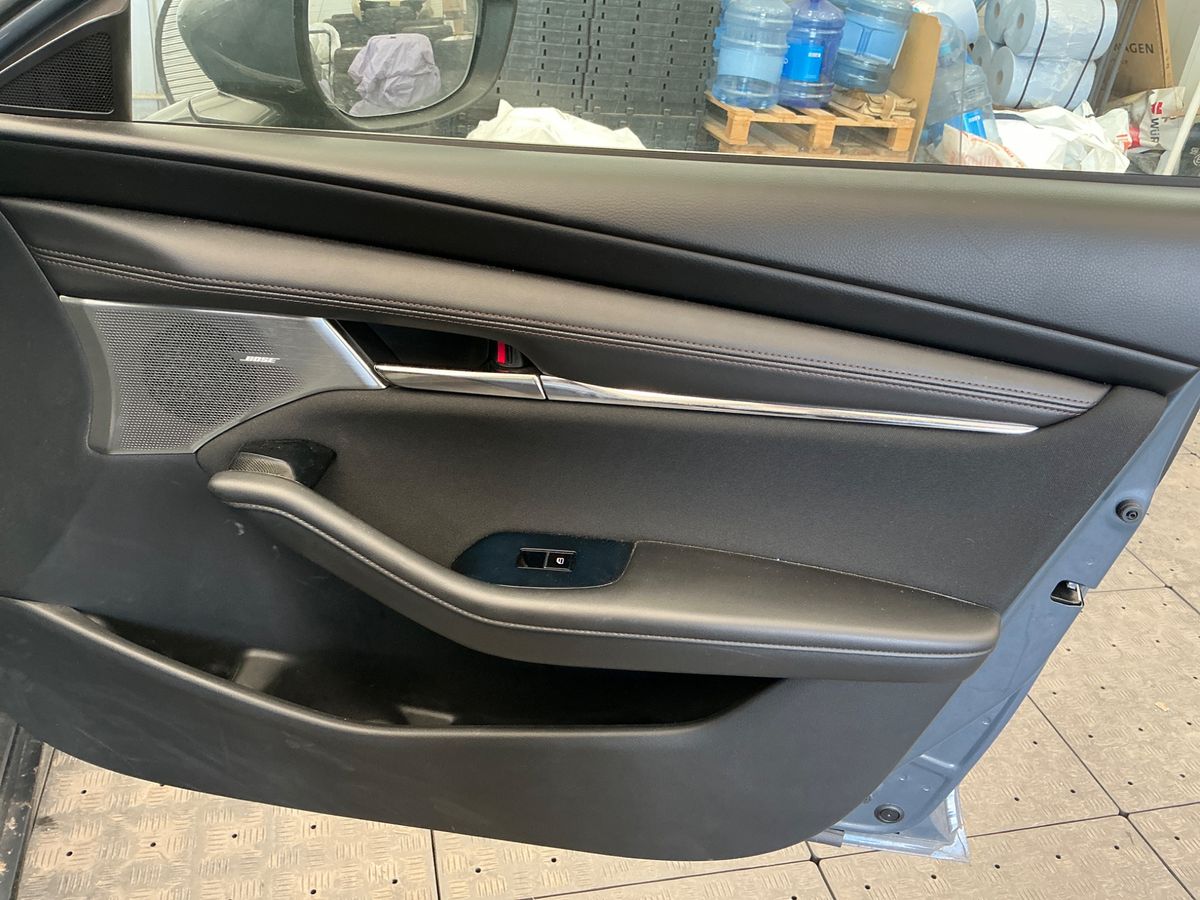 Mazda 3 2019 — photo 31