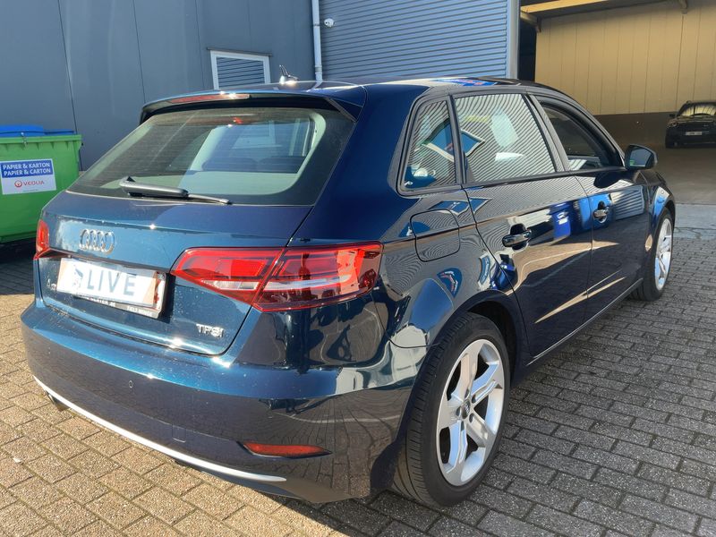 Audi A3 Sportback 1.5 TFSI ACT sport — zdjęcie 6