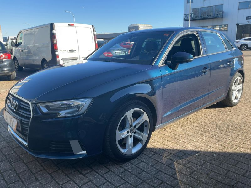 Audi A3 Sportback 1.5 TFSI ACT sport — zdjęcie 2