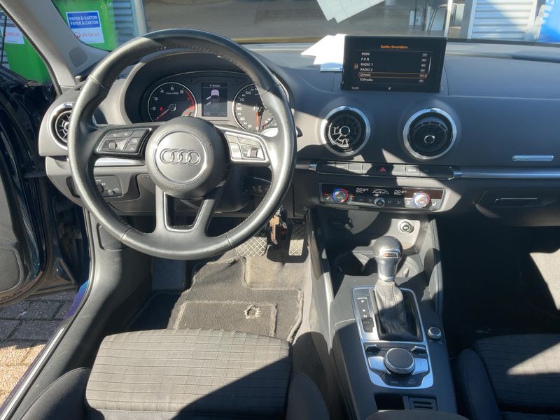 Audi A3 Sportback 1.5 TFSI ACT sport — zdjęcie 12