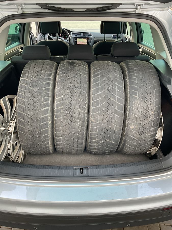 Volkswagen Tiguan 2019 — photo 10