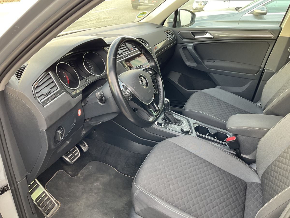 Volkswagen Tiguan 2019 — photo 27
