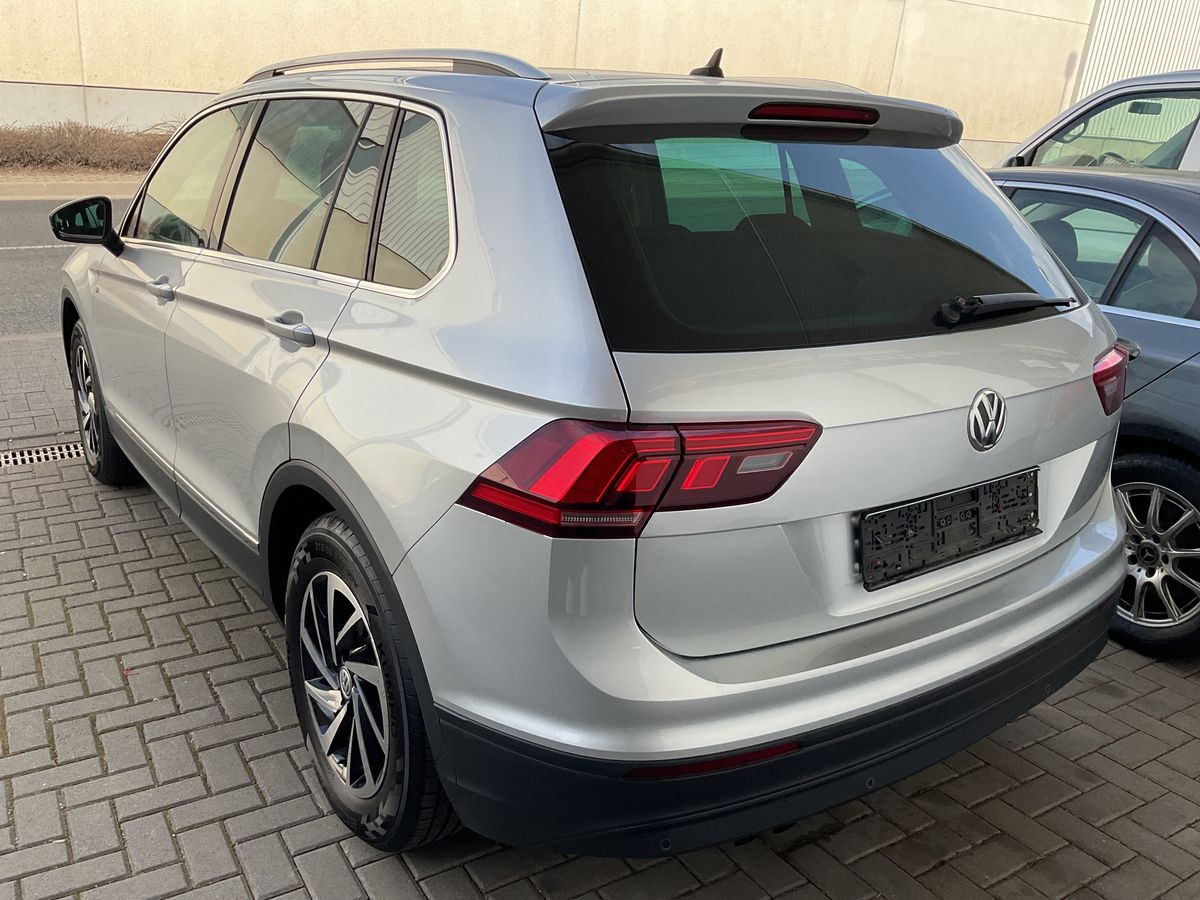 Volkswagen Tiguan 2019 — photo 4