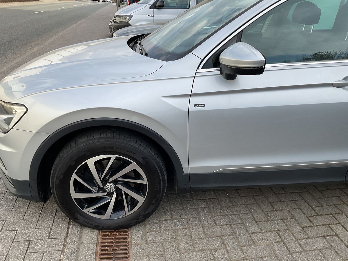 Volkswagen Tiguan 2019 — photo 42