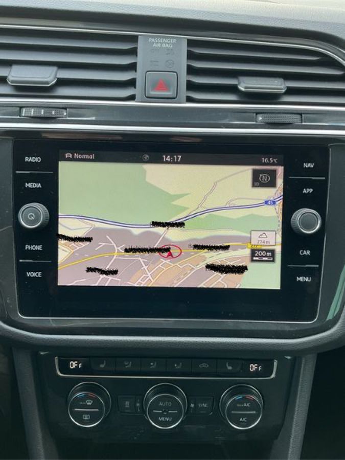 Volkswagen Tiguan 2019 — photo 14