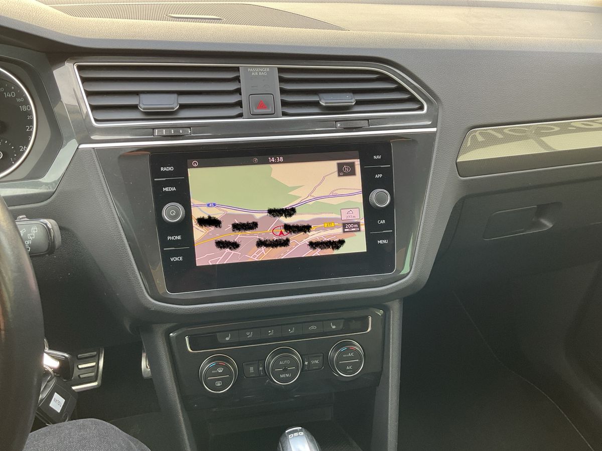 Volkswagen Tiguan 2019 — photo 20