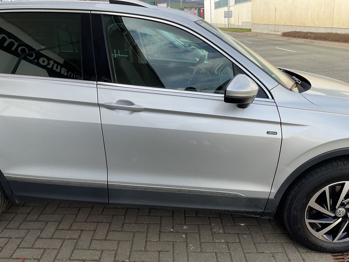 Volkswagen Tiguan 2019 — photo 36