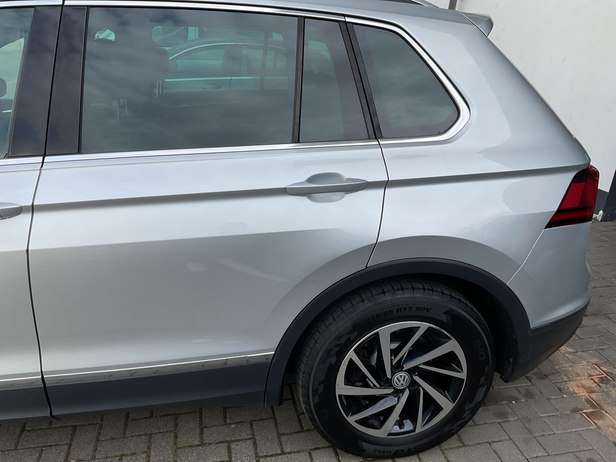 Volkswagen Tiguan 2019 — photo 44