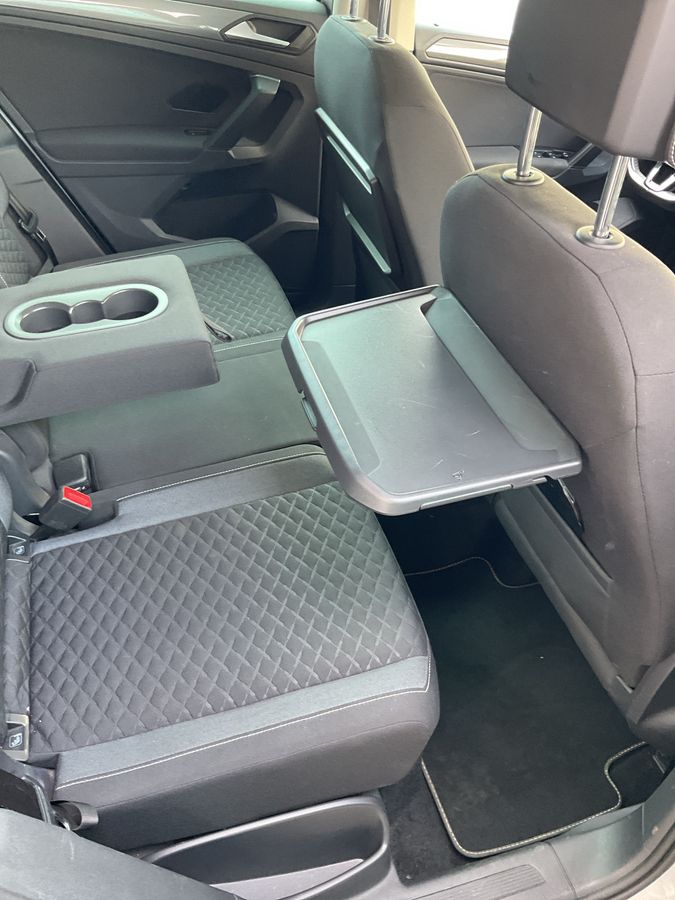 Volkswagen Tiguan 2019 — photo 52
