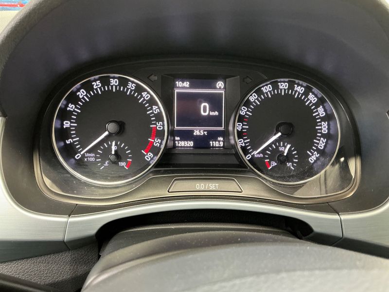 Skoda Fabia 1.4 TDI Ambition 2015 – снимка 19