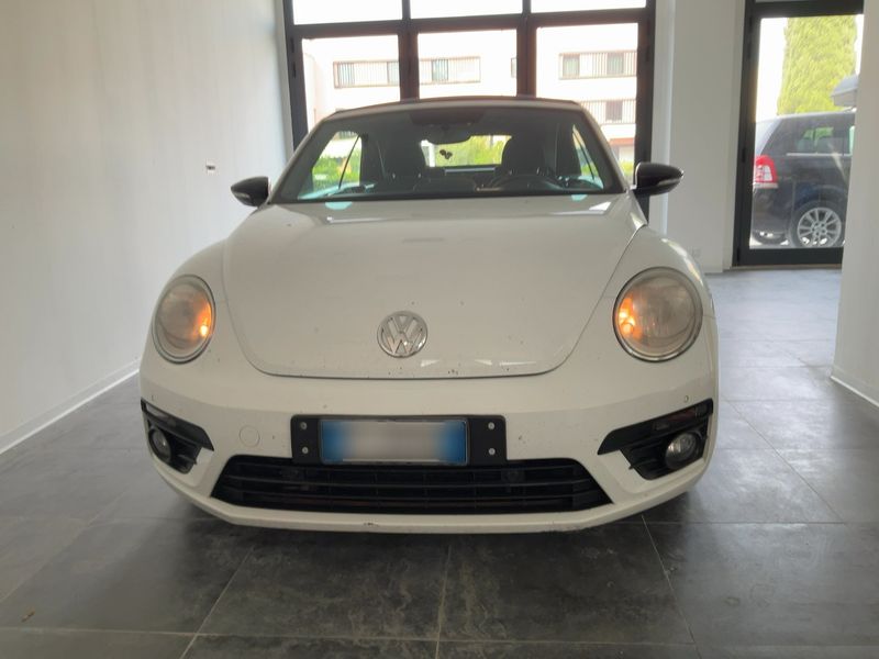 Volkswagen Beetle 2.0 TDI Design BlueMotion Tech — zdjęcie 9