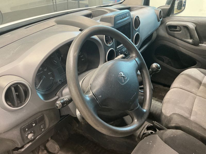 Peugeot Partner 1.6 Blue-HDi L1 Premium 2017 – снимка 43