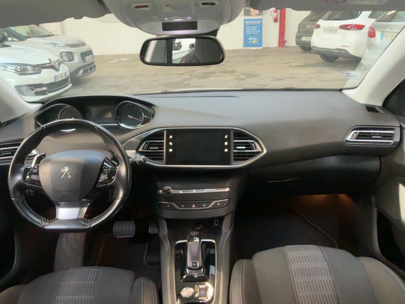 Peugeot 308 1.2 e-THP Allure — zdjęcie 12