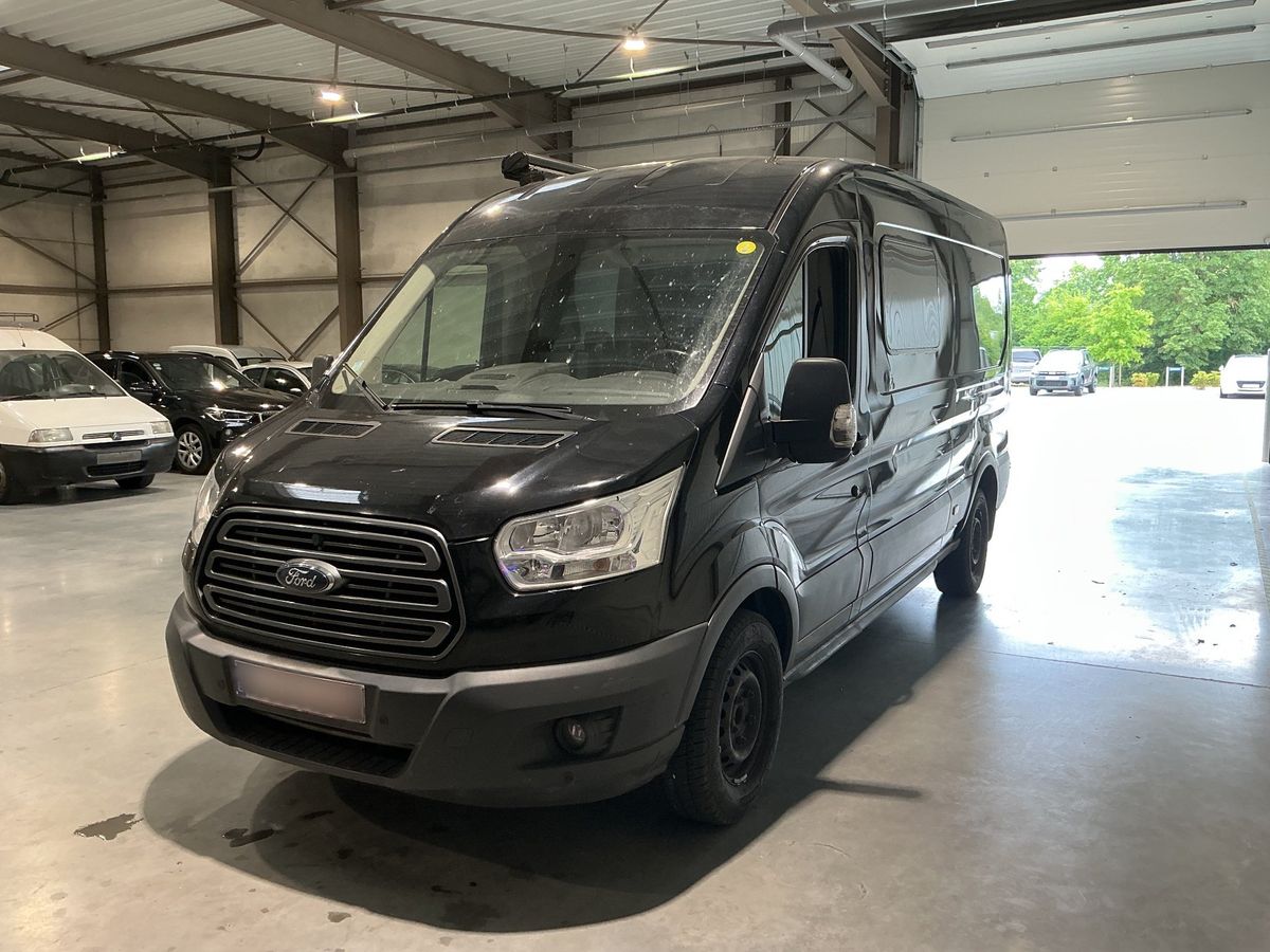 Ford Transit 2018 — photo 1