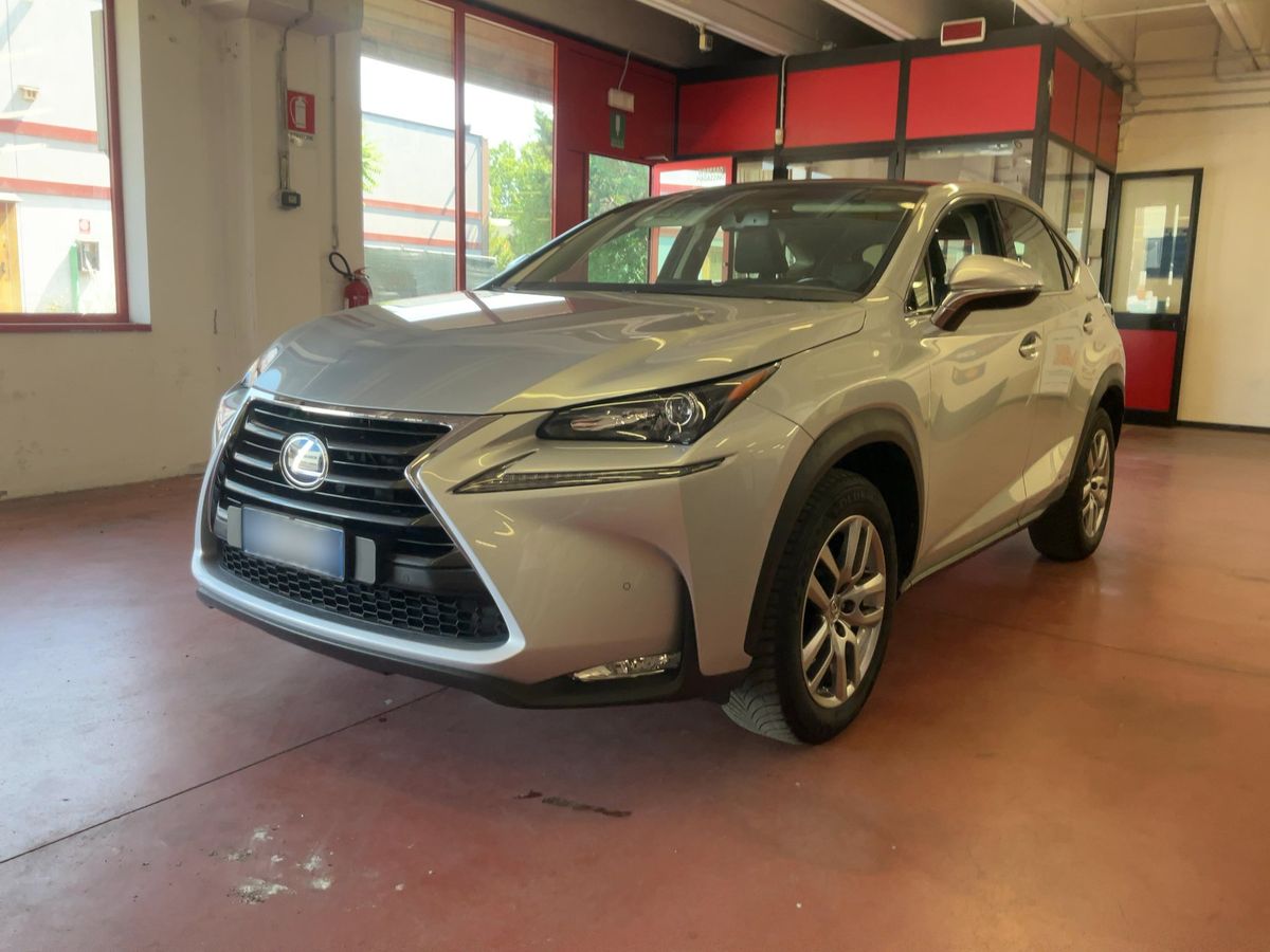 Lexus NX-Serie 2017