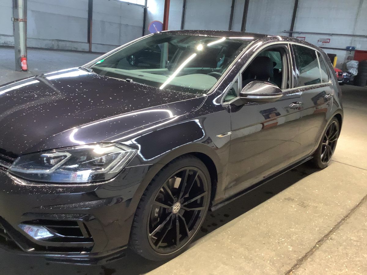 Volkswagen Golf VII 2.0 TSI R BlueMotion 4Motion