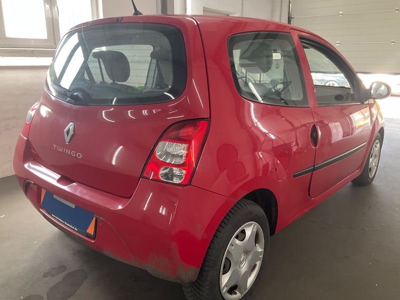 Renault Twingo 1.2 ECO2 — zdjęcie 2
