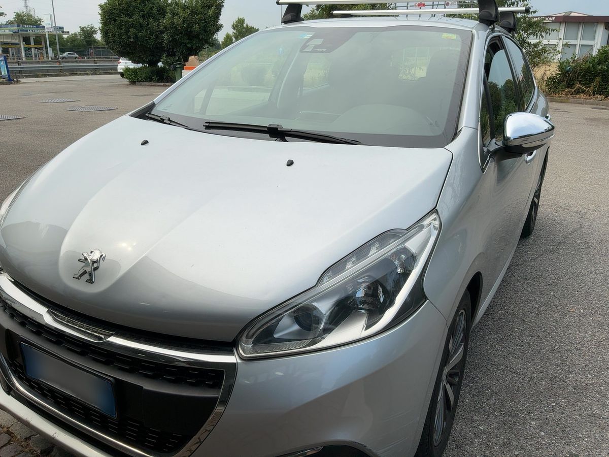 Peugeot 208 1.6 Blue-HDi Allure