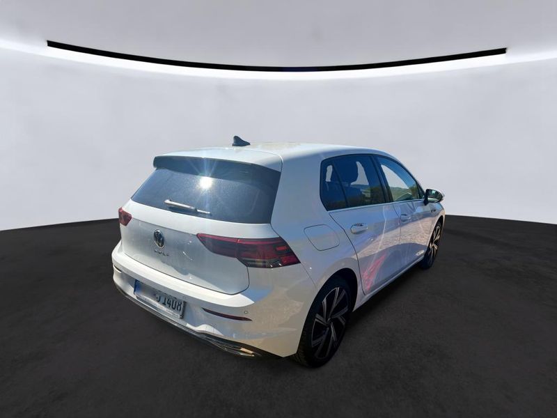 Volkswagen Golf VIII 1.5 TSI ACT Style — zdjęcie 15