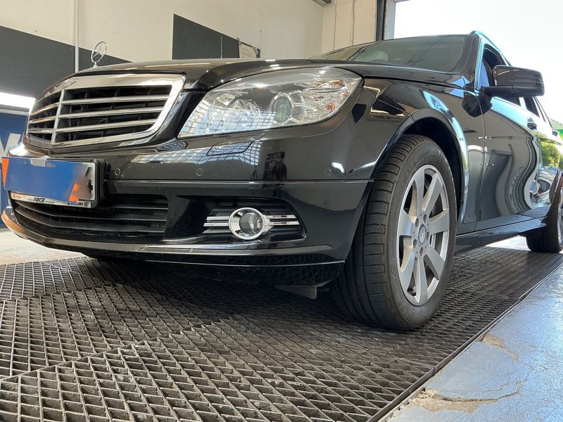 Mercedes-Benz C-Klasse C 220 CDI T Classic 2009 – снимка 35