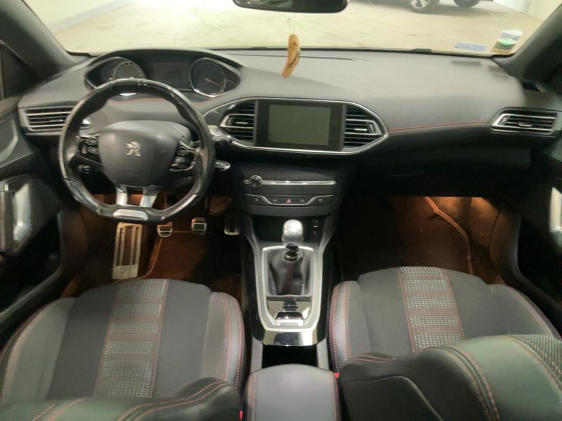 Peugeot 308 1.2 e-THP GT Line — zdjęcie 12