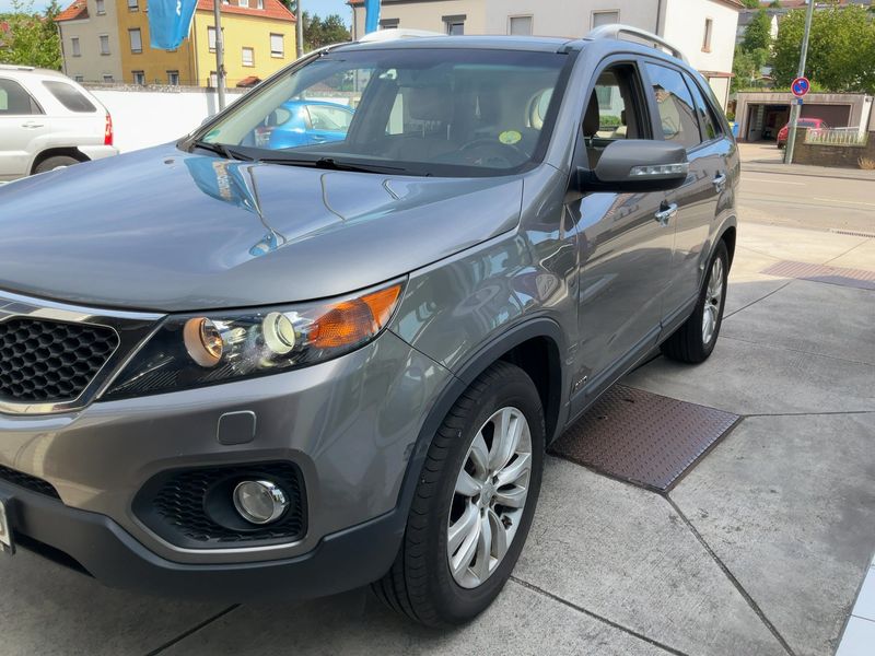 Kia Sorento 2.2 CRDi Spirit 4WD 2012 – снимка 2