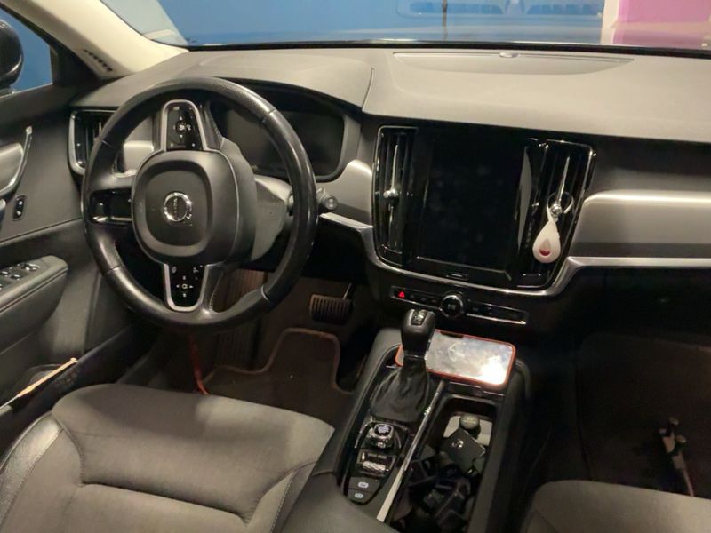 Volvo V90 2.0 T5 Momentum — zdjęcie 12