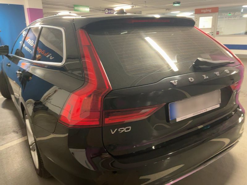 Volvo V90 2.0 T5 Momentum — zdjęcie 3