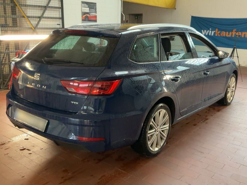Seat Leon 2.0 TDI Xcellence — zdjęcie 6