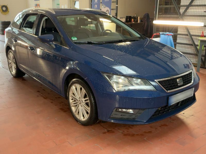 Seat Leon 2.0 TDI Xcellence — zdjęcie 8
