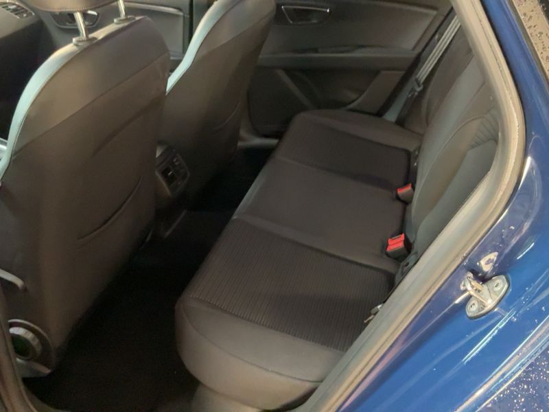 Seat Leon 2.0 TDI Xcellence — zdjęcie 14