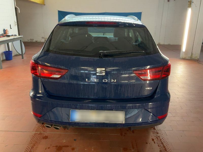 Seat Leon 2.0 TDI Xcellence — zdjęcie 5