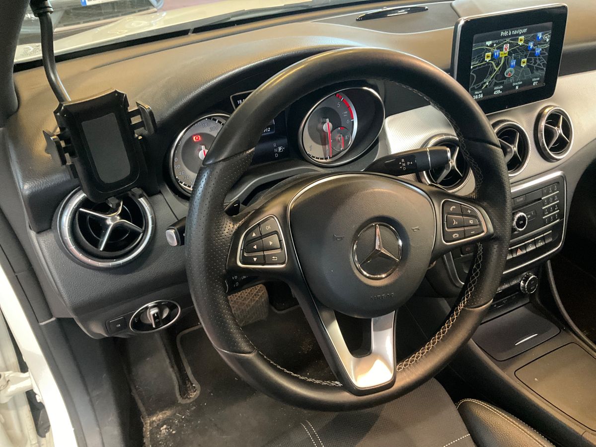 Mercedes-Benz CLA-Klasse 2016 — photo 39