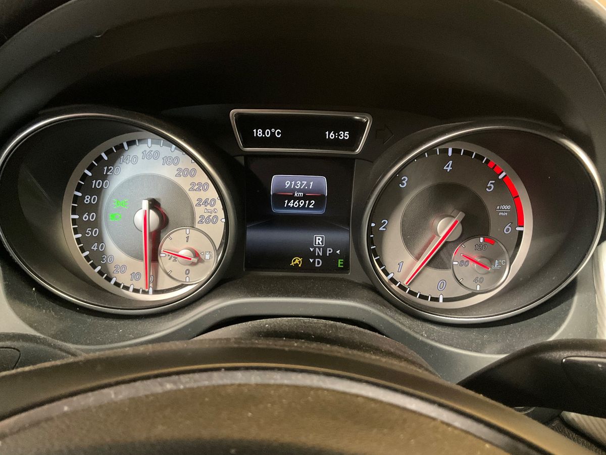Mercedes-Benz CLA-Klasse 2016 — photo 19