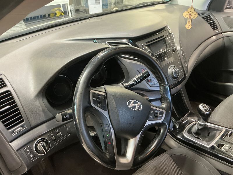 Hyundai i40 1.7 CRDi Style 2013 – снимка 36