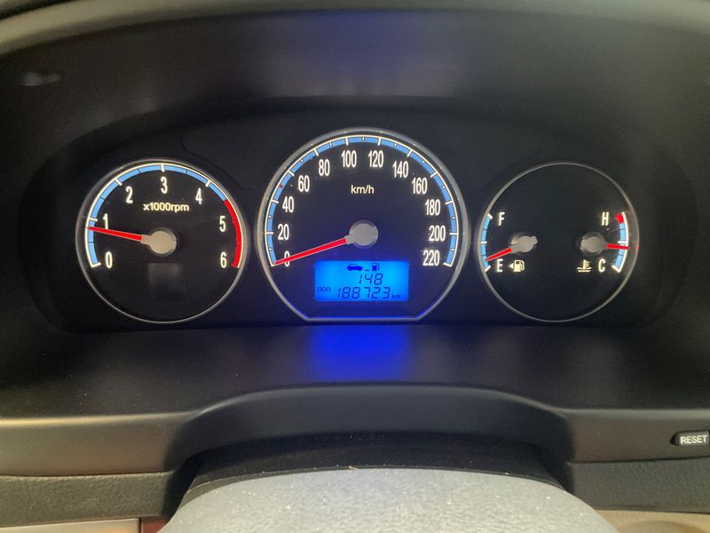 Hyundai Santa Fe 2.2 CRDi Executive — zdjęcie 4