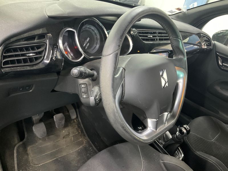 Citroen DS3 1.6 HDi SoChic 2015 – снимка 30