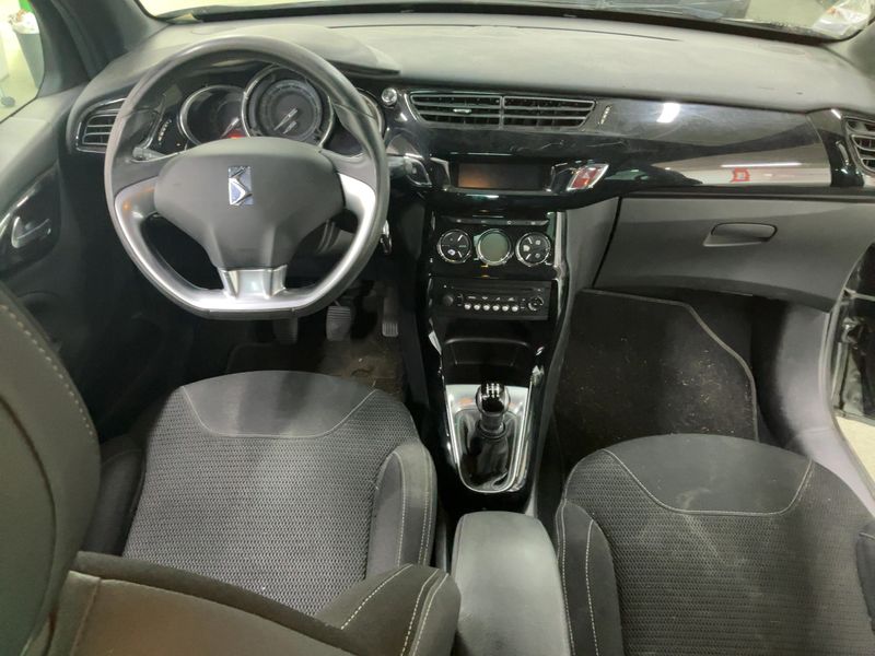 Citroen DS3 1.6 HDi SoChic 2015 – снимка 17