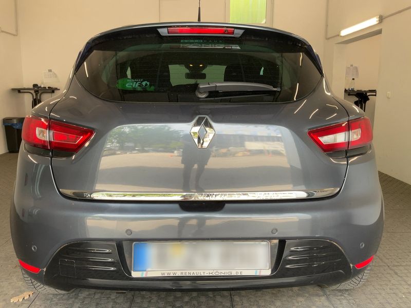 Renault Clio 1.2 Limited — zdjęcie 5