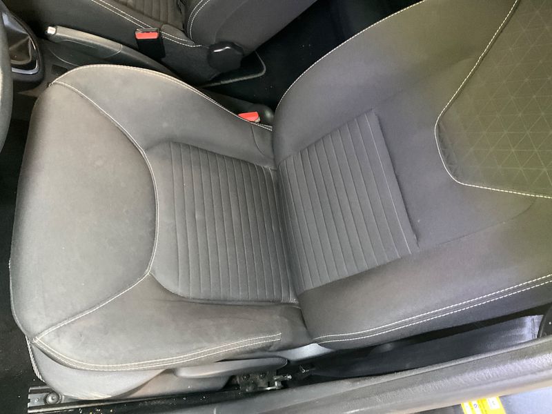Renault Clio 1.2 Limited 2017 – снимка 37