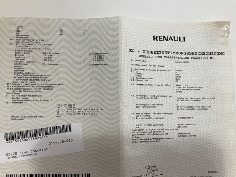 Renault Clio 1.2 Limited — zdjęcie 16