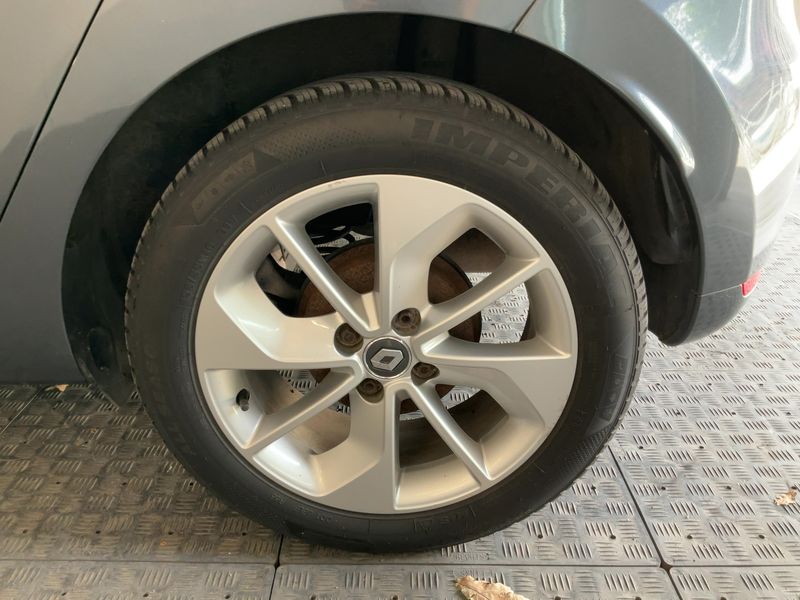 Renault Clio 1.2 Limited 2017 – снимка 5