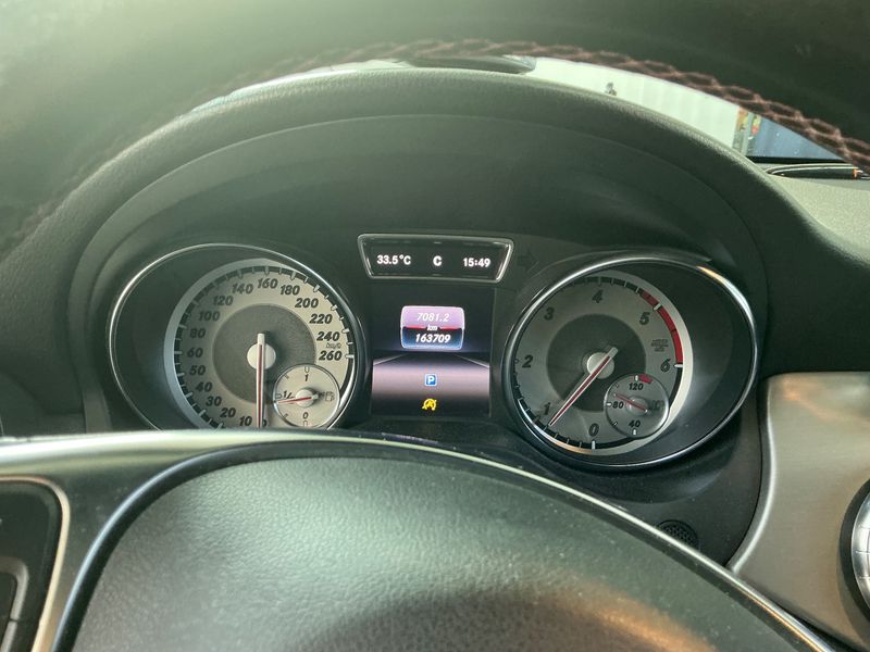 Mercedes-Benz CLA-Klasse CLA 200 Shooting Brake AMG Line — zdjęcie 13