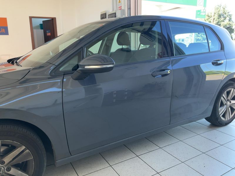 Volkswagen Golf VIII 2.0 TDI Life — zdjęcie 4